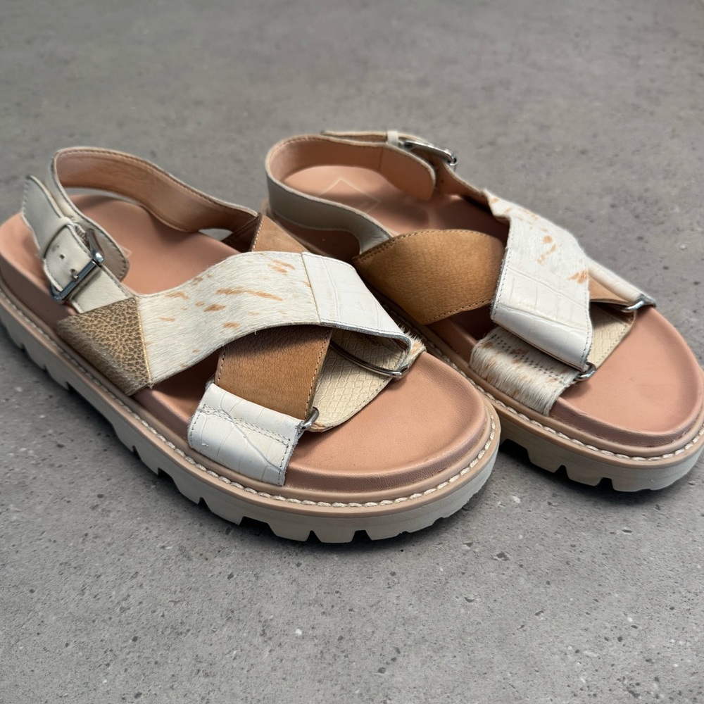 Dolce Vita Patchwork Platform Sandals - image 5